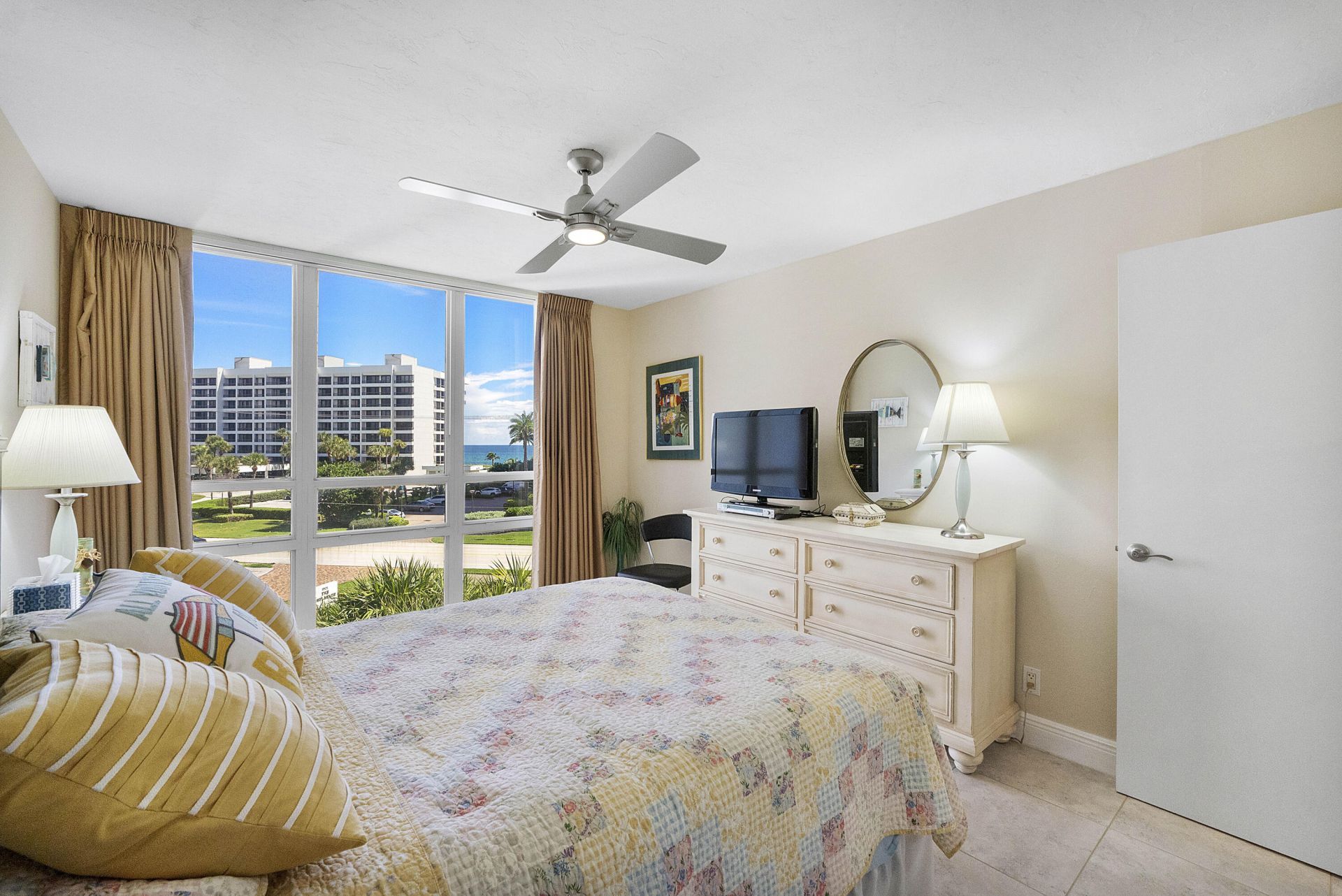 1901 S Ocean Boulevard, Unit 401, Boca Raton, FL 33432 Photo