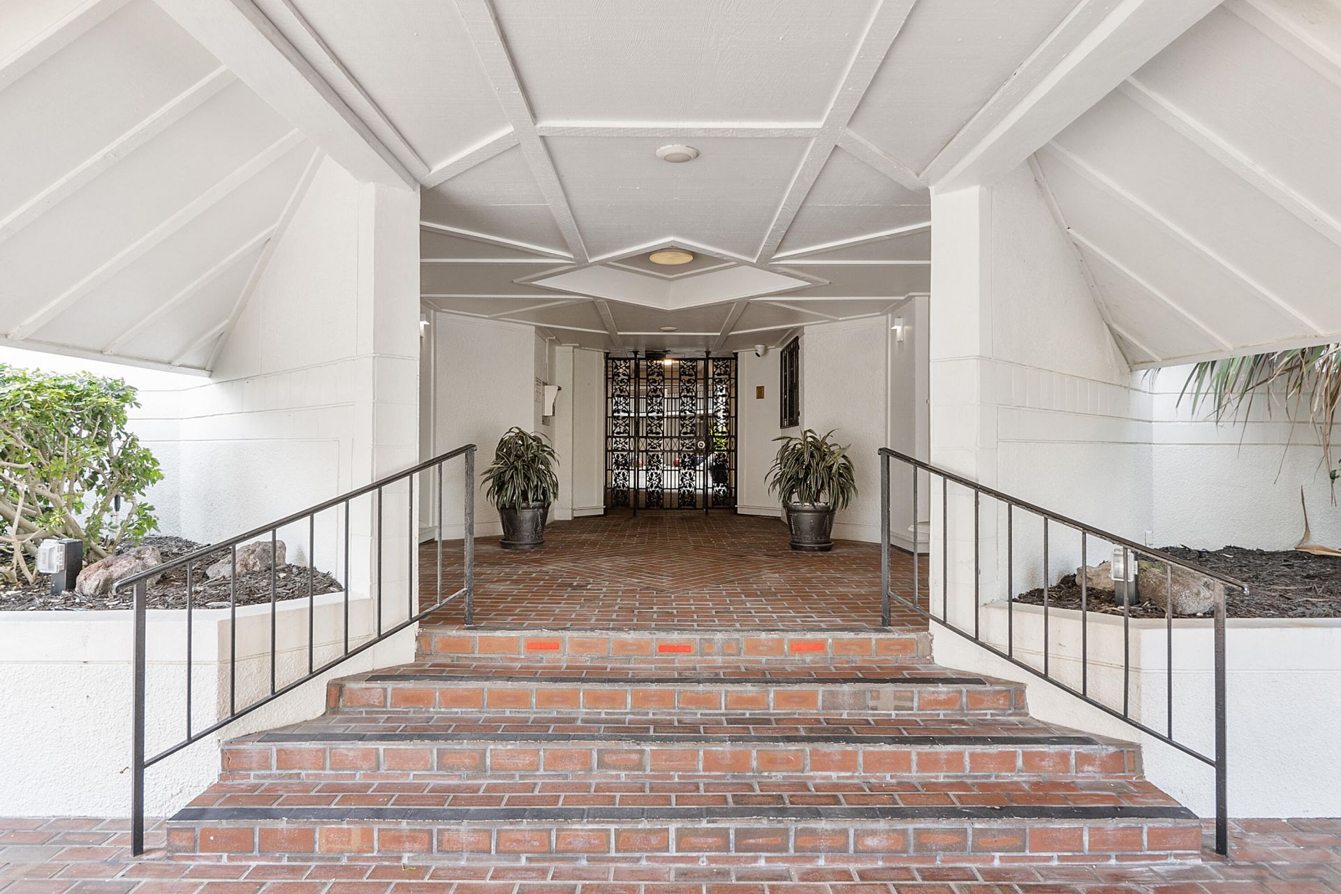 1901 S Ocean Boulevard, Unit 401, Boca Raton, FL 33432 Photo