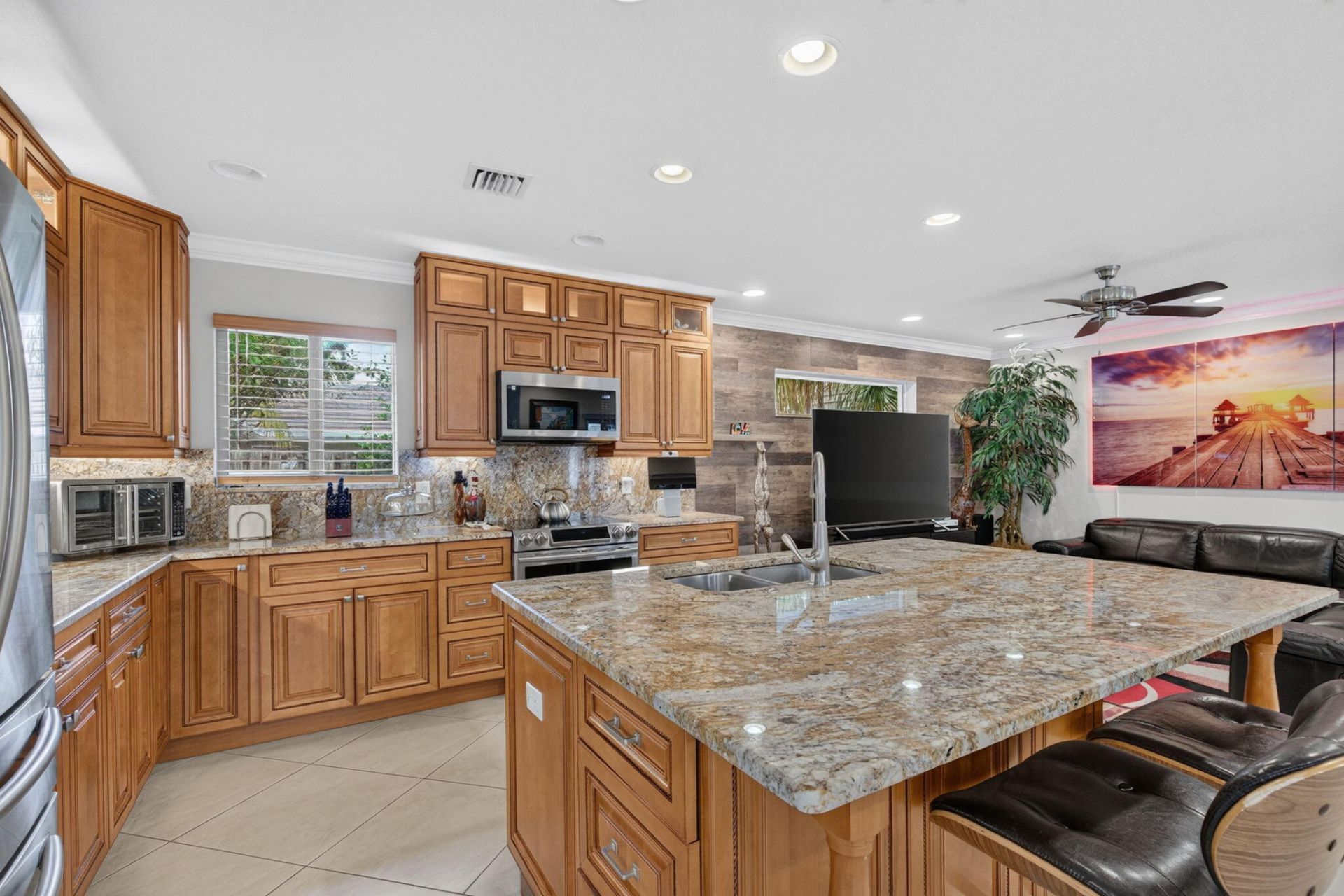 330 SW 75th Avenue, Plantation, FL 33317 Photo
