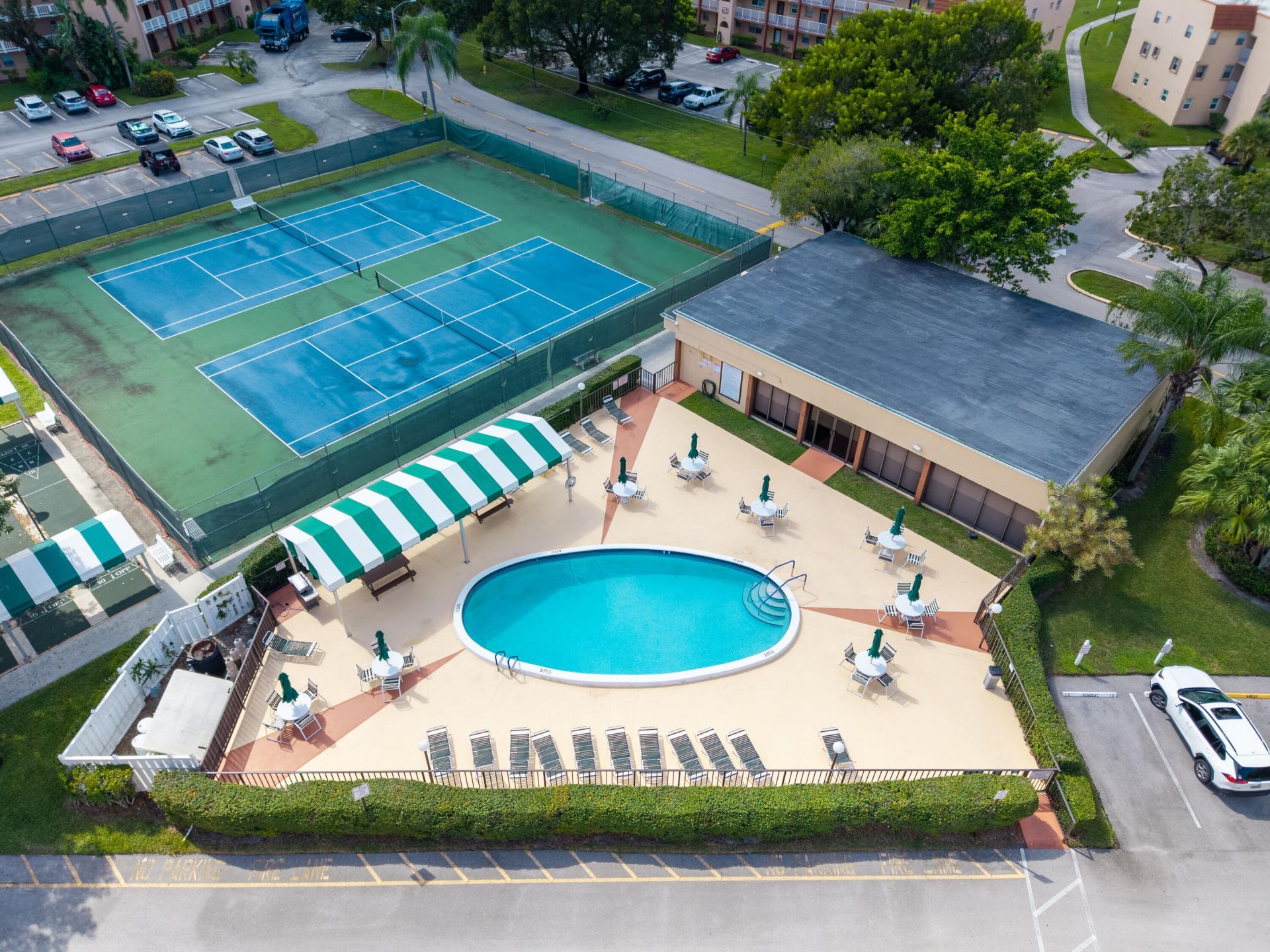 2801 N Pine Island Road N, Unit 202, Sunrise, FL 33322 Photo
