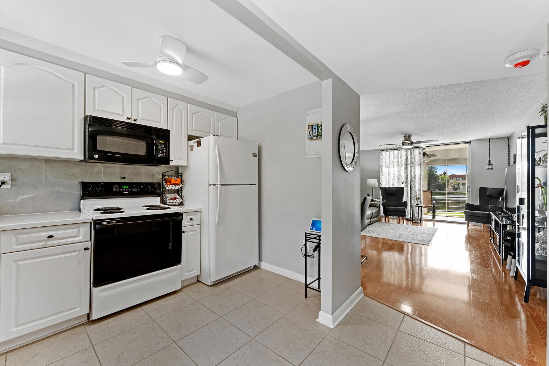 2801 N Pine Island Road N, Unit 202, Sunrise, FL 33322 Photo