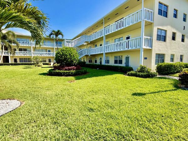 153 Dorset D, Boca Raton, FL 33434