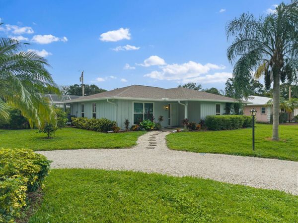 1270 42nd Avenue, Vero Beach, FL 32960