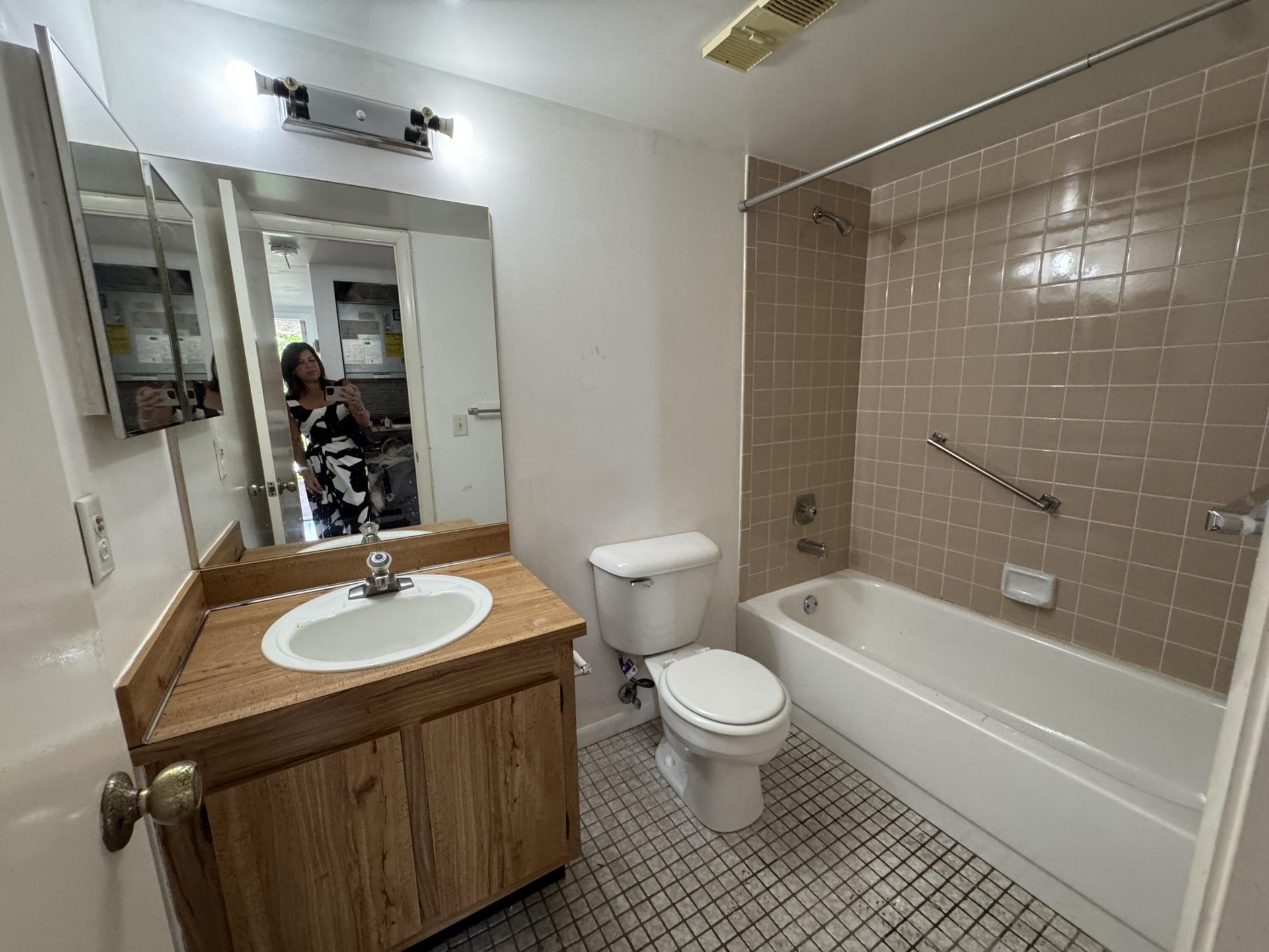 10304 Sunrise Lakes Boulevard, Unit 312, Sunrise, FL 33322 Photo