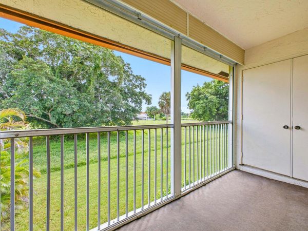3041 Holiday Springs Boulevard, Unit 201, Margate, FL 33063