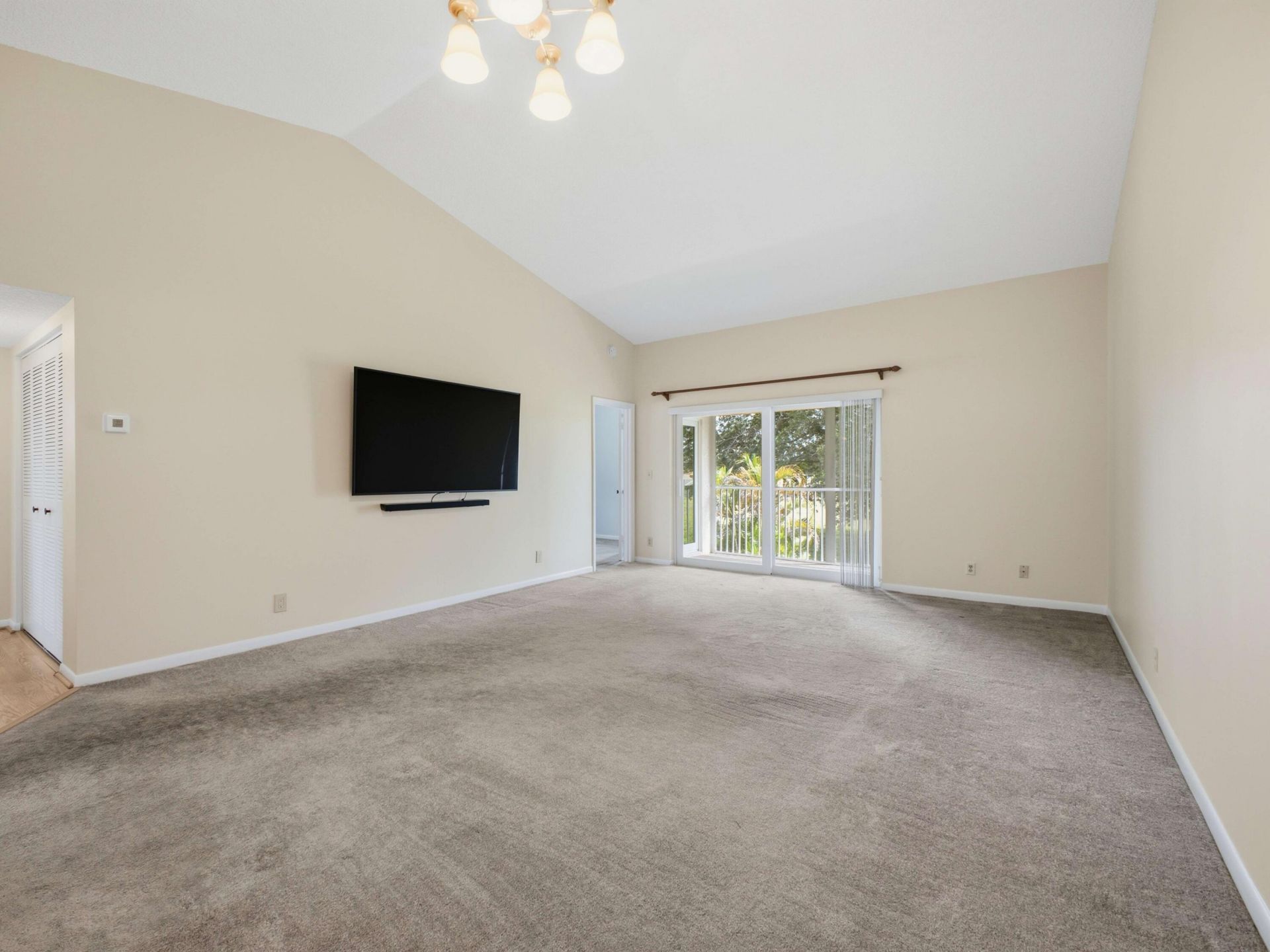 3041 Holiday Springs Boulevard, Unit 201, Margate, FL 33063 Photo