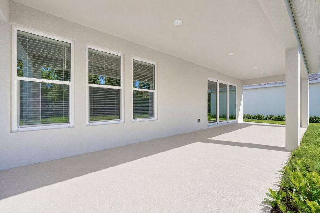 609 SE Ranch Oak Circle, Port Saint Lucie, FL 34984 Photo