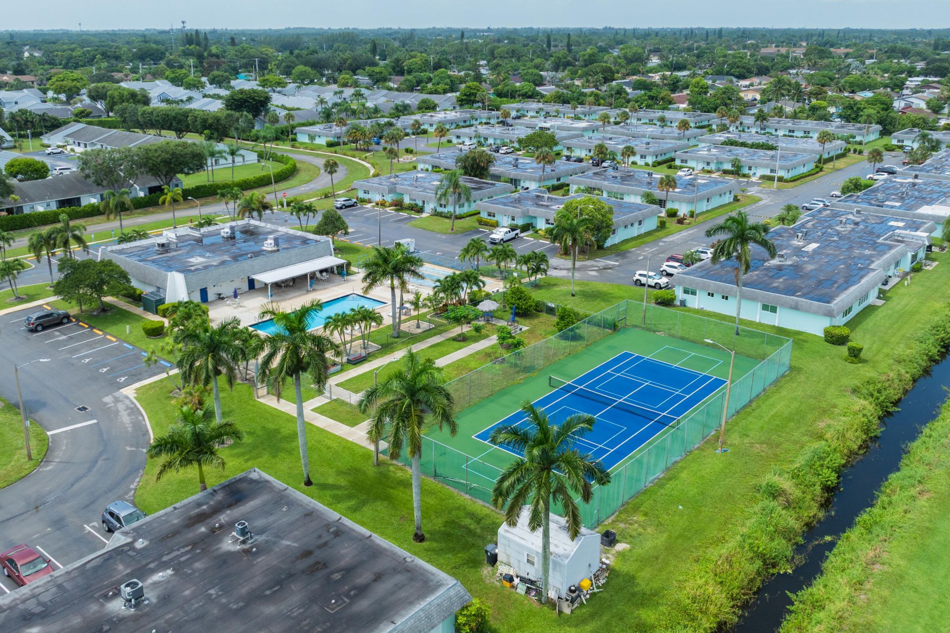 2638 Gately Drive E, Unit 111, West Palm Beach, FL 33415 Photo
