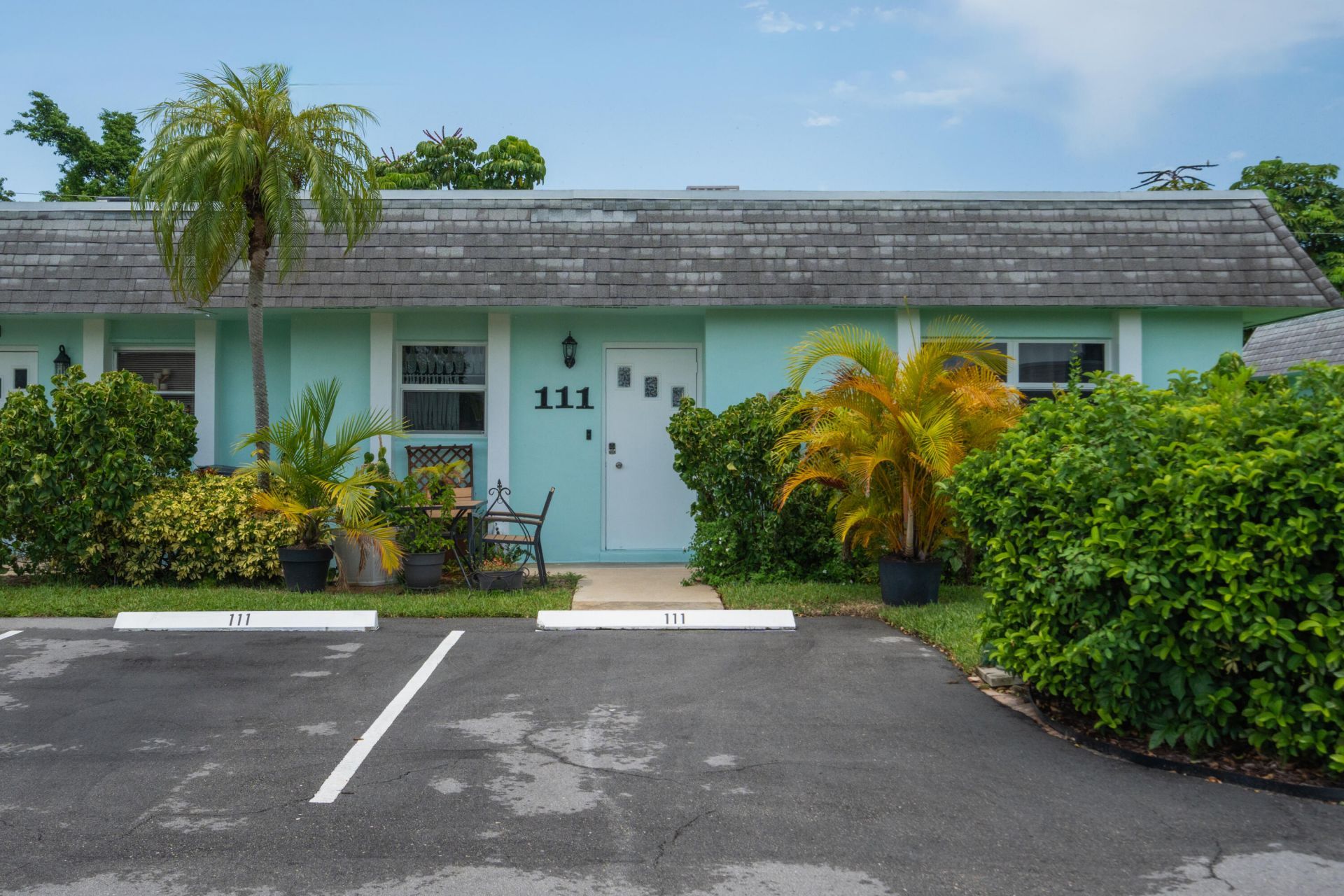 2638 Gately Drive E, Unit 111, West Palm Beach, FL 33415 Photo