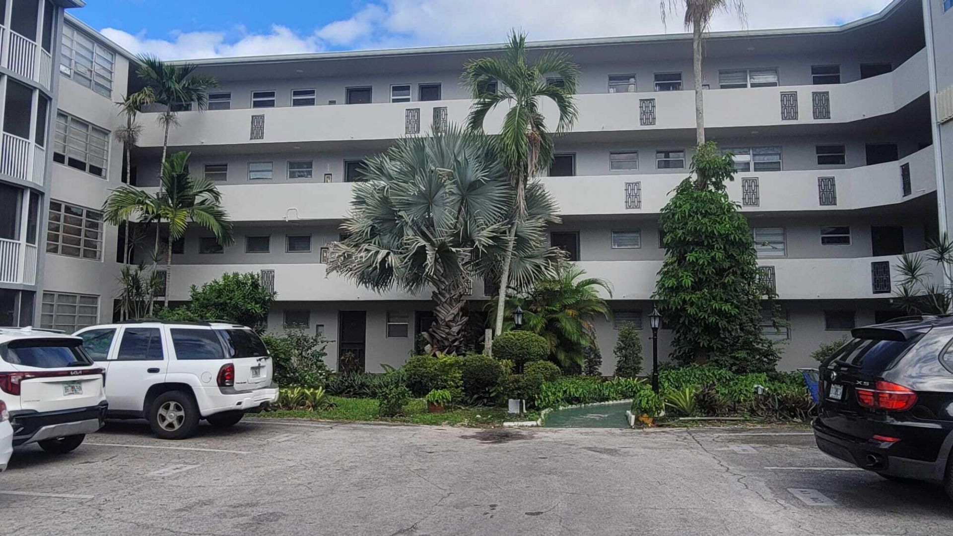 1660 NE 191st Street, Unit 308-1, Miami, FL 33179 Photo