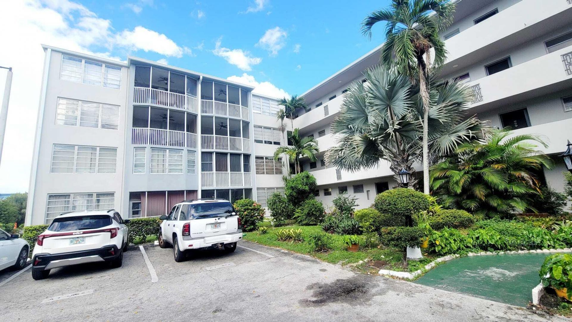 1660 NE 191st Street, Unit 308-1, Miami, FL 33179 Photo