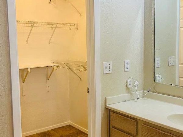 2222 Katy LN, Unit B, Georgetown, TX 78626