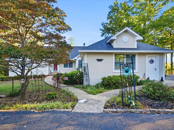 2636 Nester RD , Thaxton, VA 24174