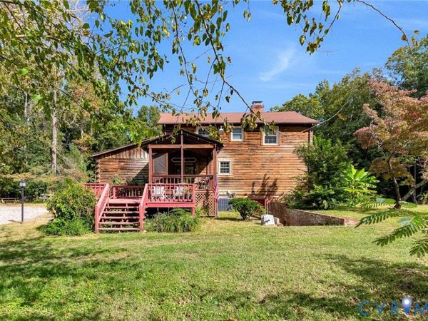 8328 Peaks Road , Hanover, VA 23069