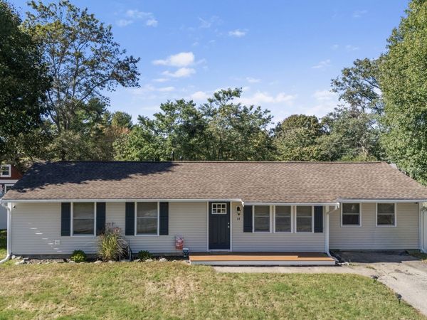 14 Dennis Ln, Wareham, MA 02571