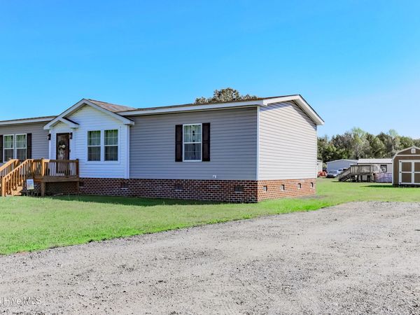 282 Sand Ridge Road , Beulaville, NC 28518