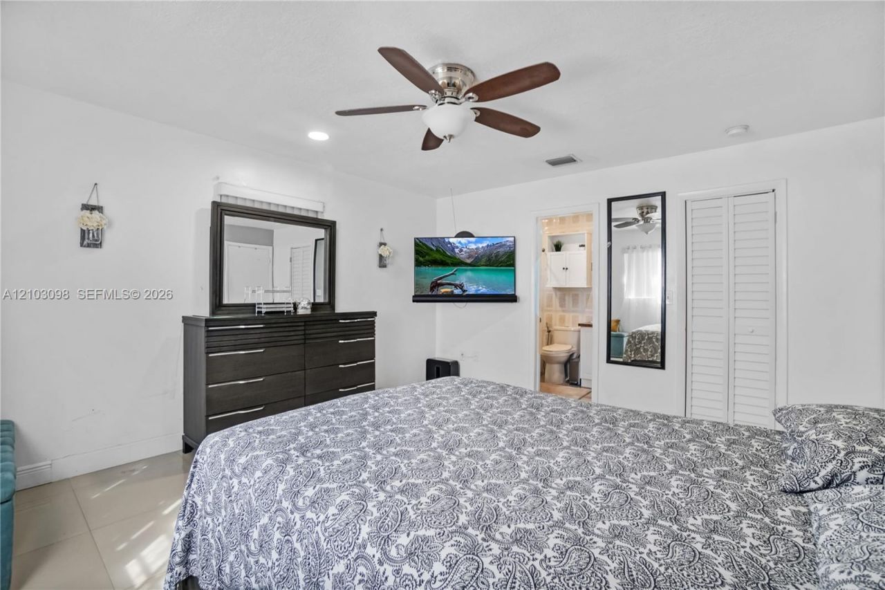 Please Call For Address, Miami, FL 33162 Photo