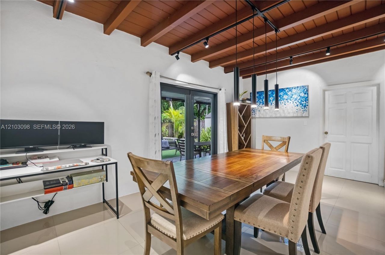 Please Call For Address, Miami, FL 33162 Photo