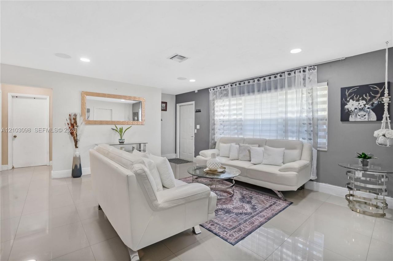 Please Call For Address, Miami, FL 33162 Photo