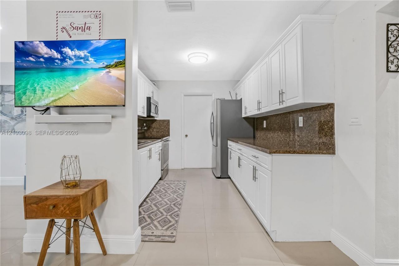 Please Call For Address, Miami, FL 33162 Photo