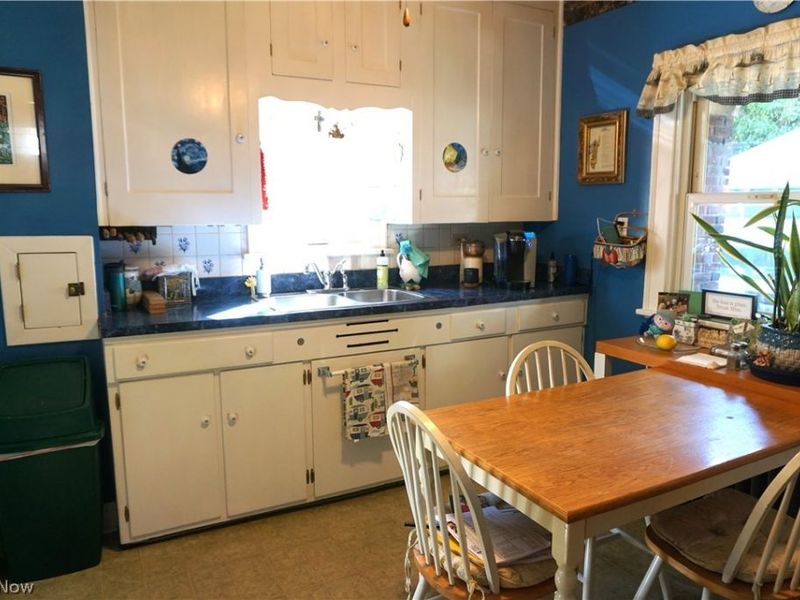 268 E 151 Street, Cleveland, OH 44110 Photo 8