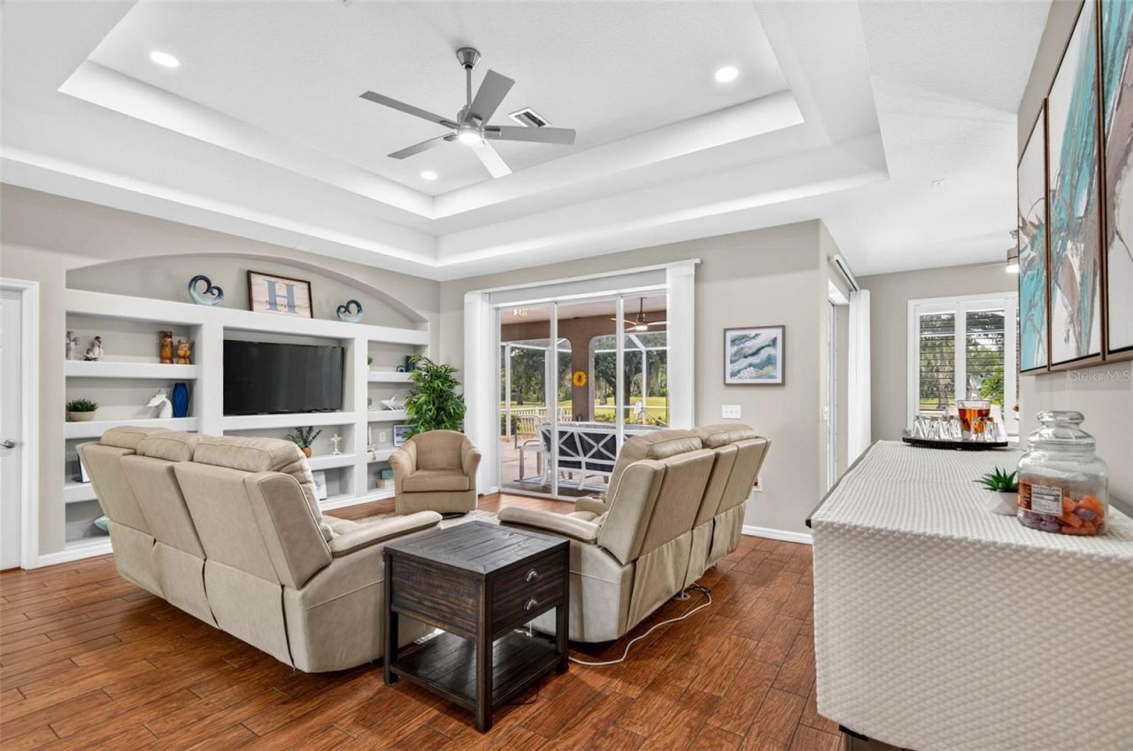 3825 Salida Delsol Drive, Sun City Center, FL 33573 Photo