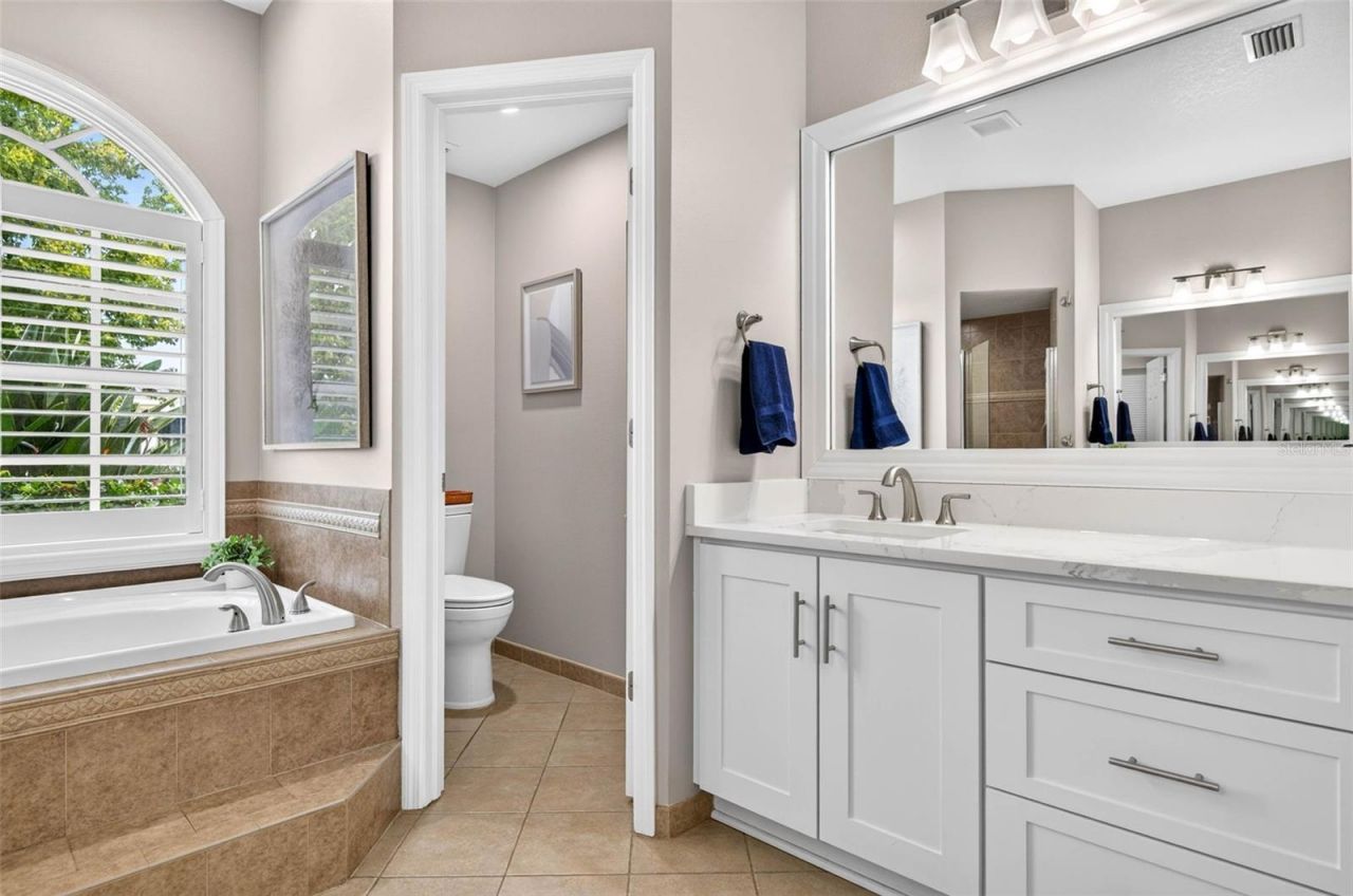 3825 Salida Delsol Drive, Sun City Center, FL 33573 Photo