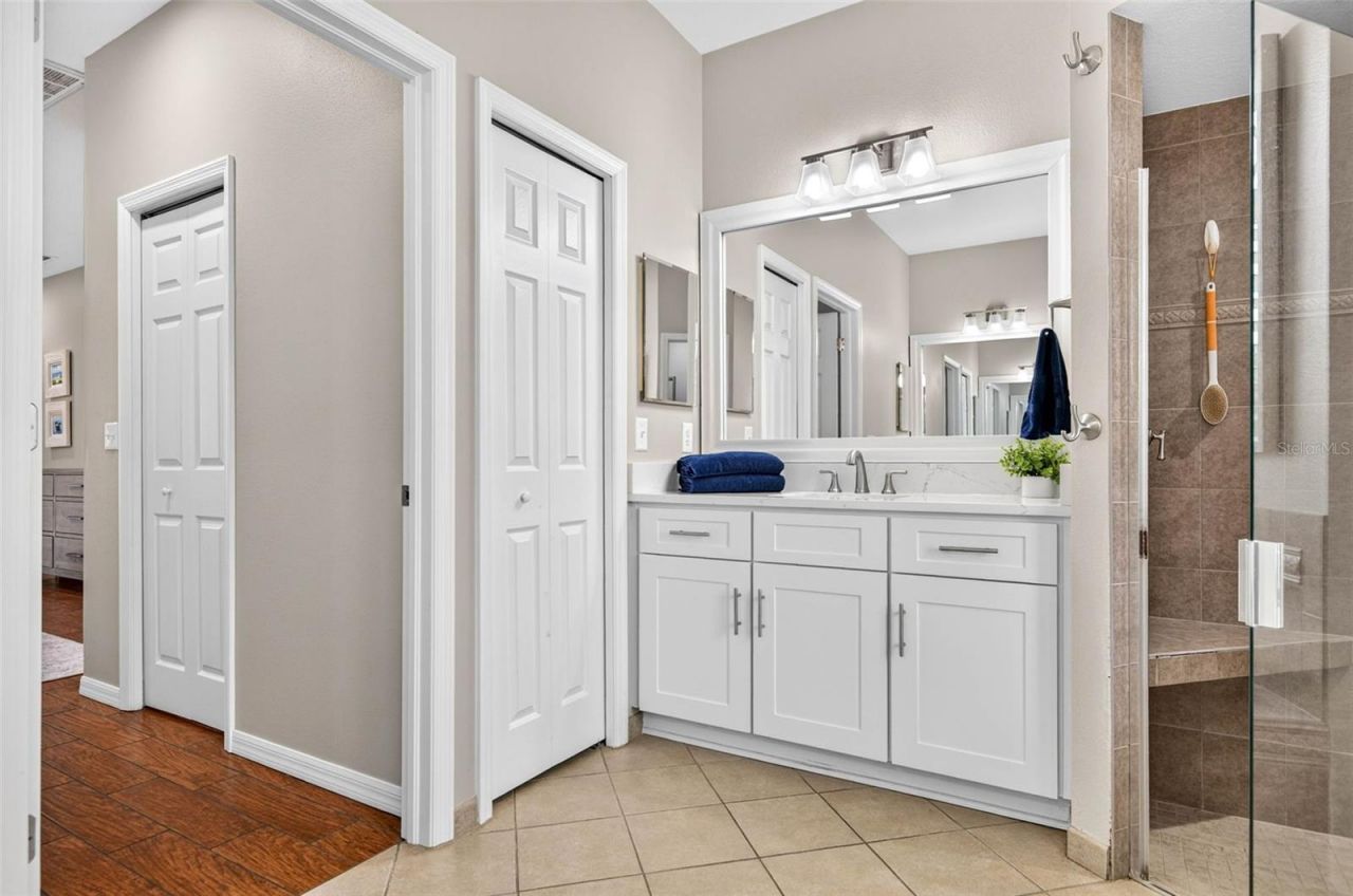 3825 Salida Delsol Drive, Sun City Center, FL 33573 Photo