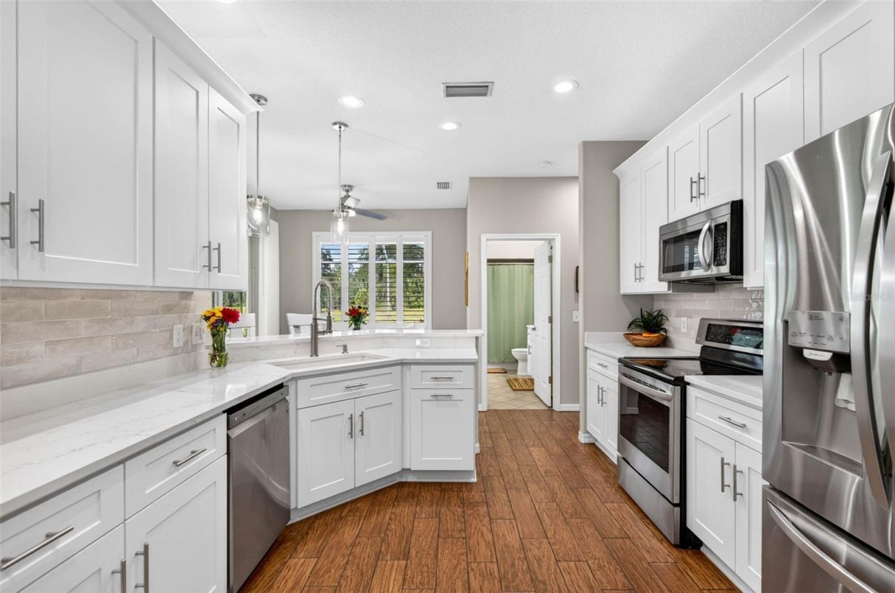 3825 Salida Delsol Drive, Sun City Center, FL 33573 Photo