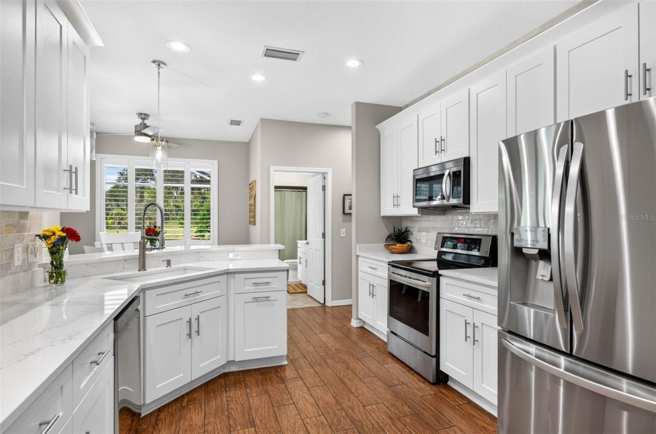 3825 Salida Delsol Drive, Sun City Center, FL 33573 Photo