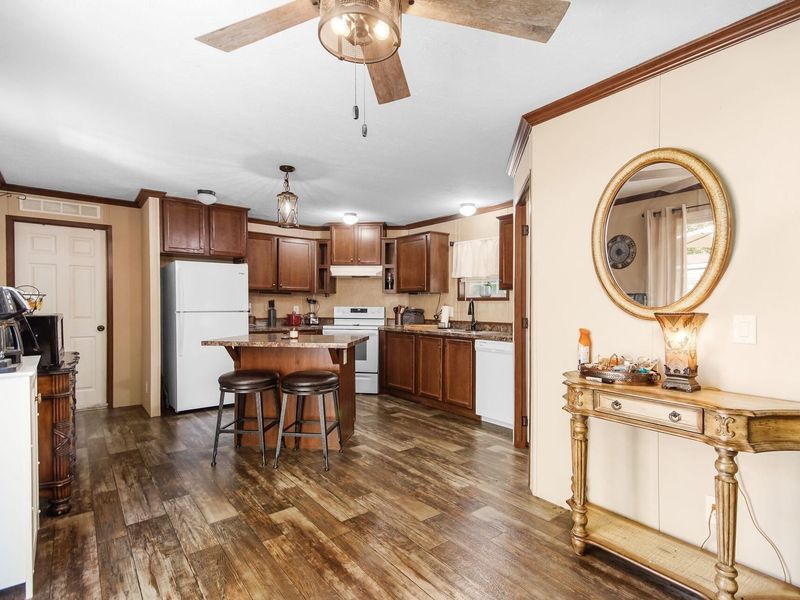 248 Thorn Locust Lane, London, OH 43140 Photo 11