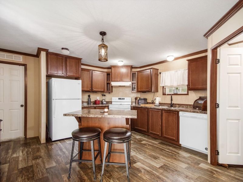 248 Thorn Locust Lane, London, OH 43140 Photo 12