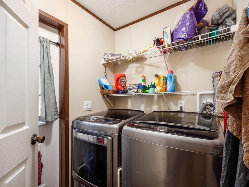 248 Thorn Locust Lane, London, OH 43140 Photo 17