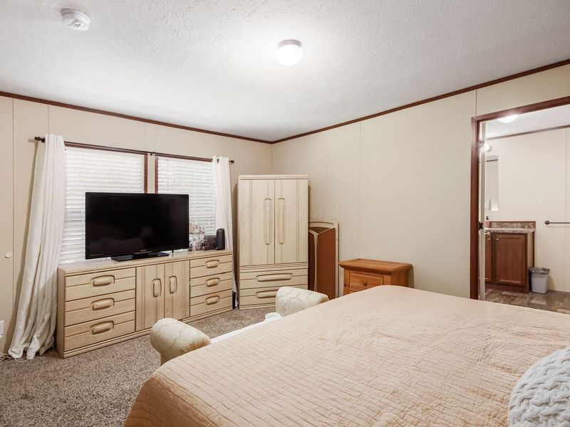 248 Thorn Locust Lane, London, OH 43140 Photo 24