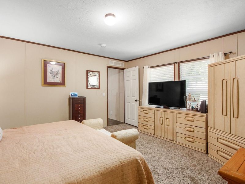 248 Thorn Locust Lane, London, OH 43140 Photo 25