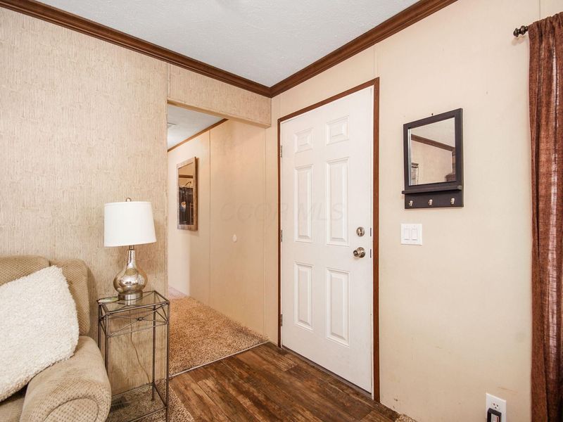 248 Thorn Locust Lane, London, OH 43140 Photo 5