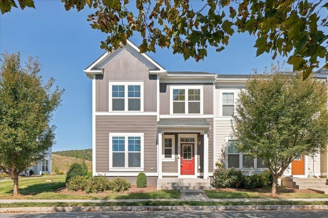 3255 Battery Park Pl, Rockingham, VA 22801 Main Photo