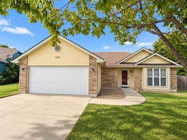 1007 Chelsea Court, Warrensburg, MO 64093