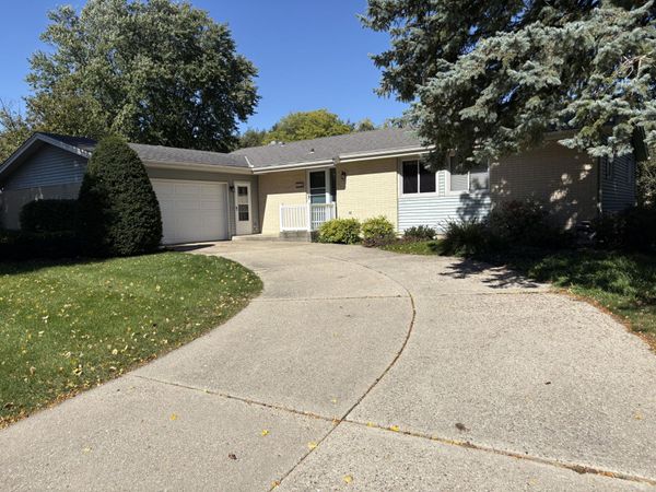 3022 Westwood Dr, Janesville, WI 53548
