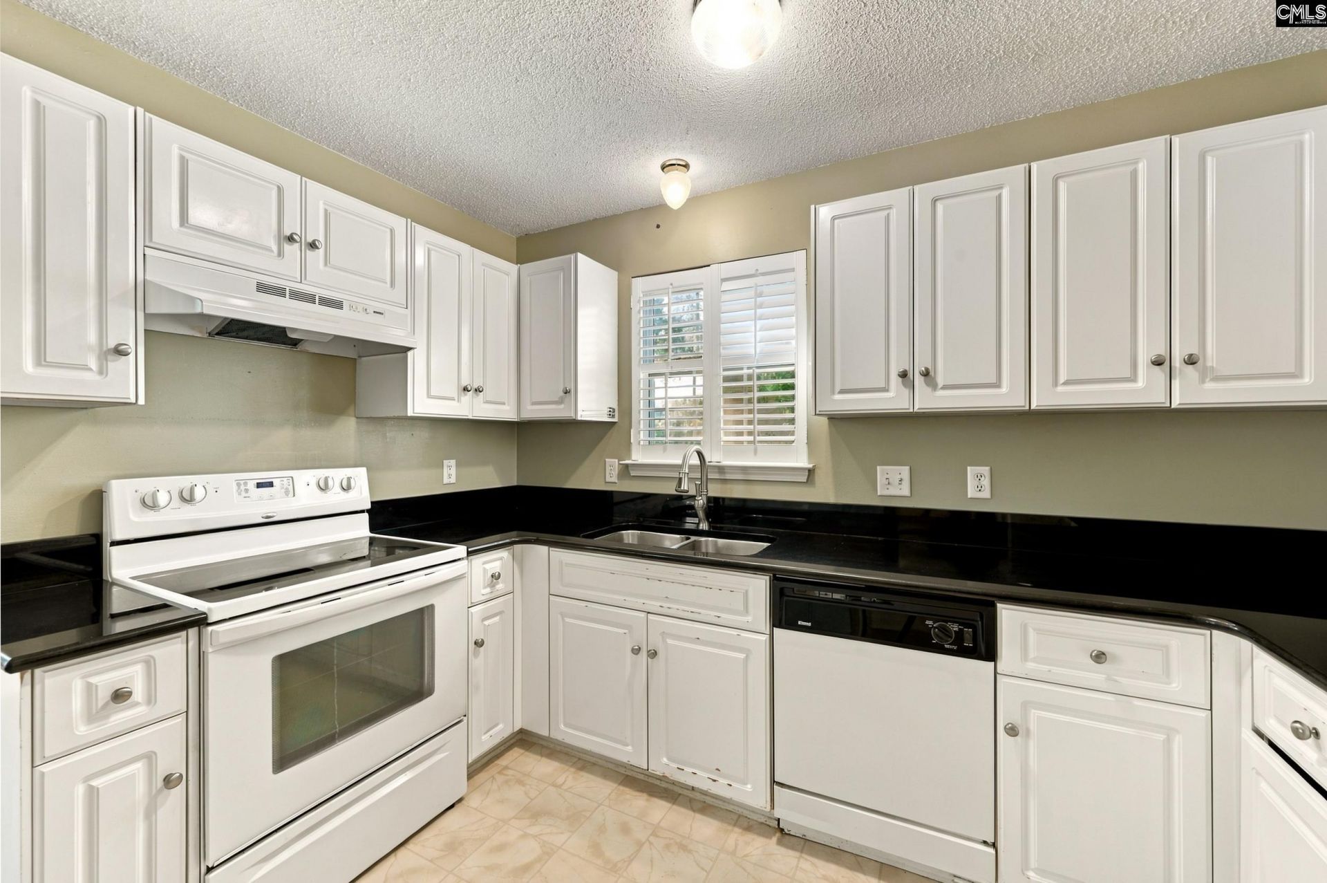 1141 Parliament Lake Drive  Photo 11