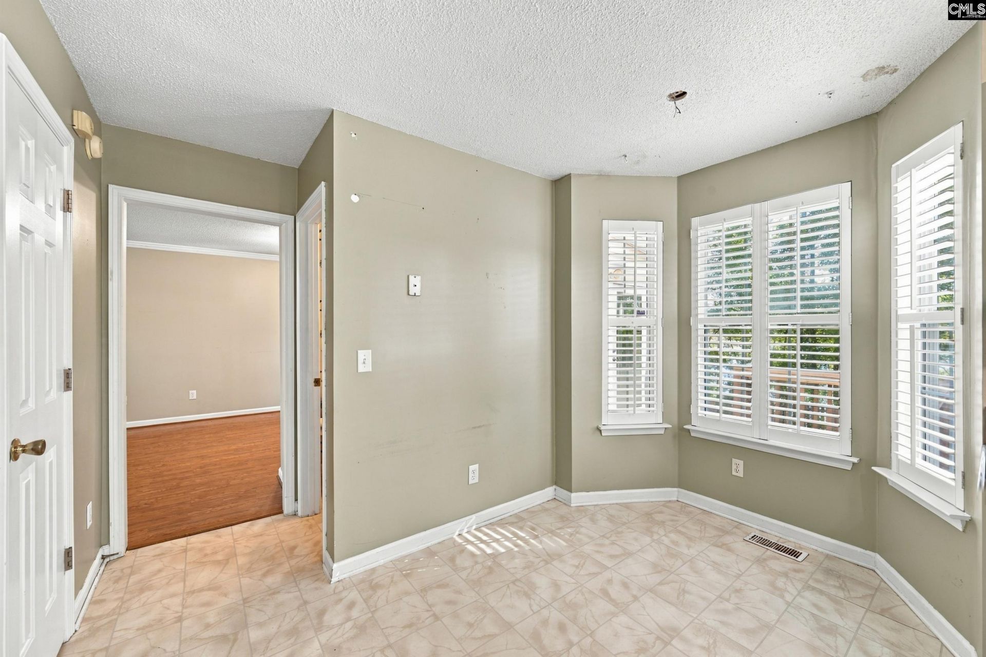1141 Parliament Lake Drive  Photo 9