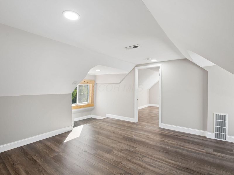 1052 Forest Street, Columbus, OH 43206 Photo 24