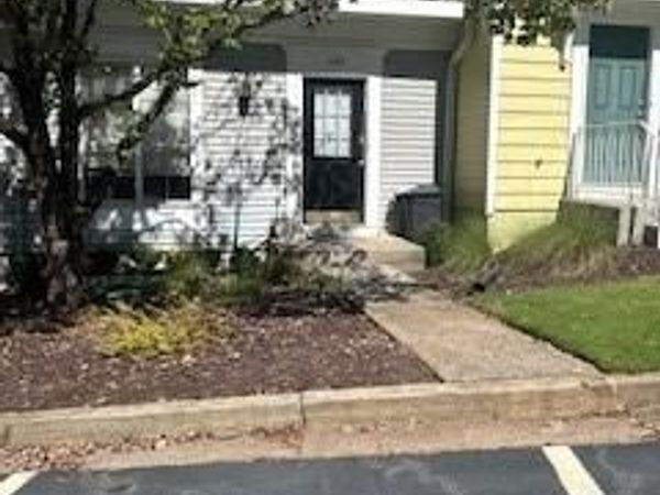 1102 Wedgewood Way, Sandy Springs, GA 30350