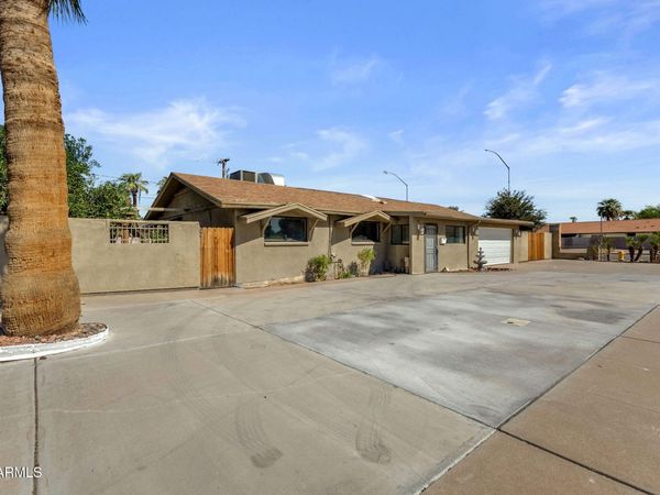 356 E 9TH Drive, Mesa, AZ 85210