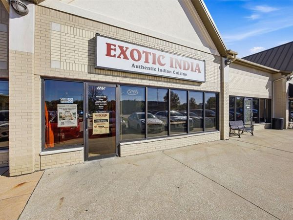 725 Mormon Trek Boulevard, Iowa City, IA 52246