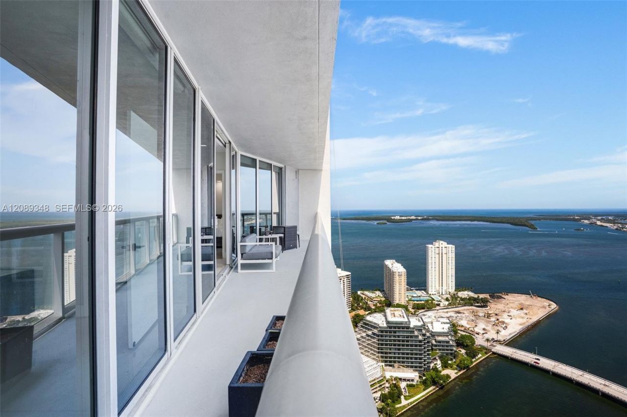 495 Brickell Ave, Unit 5005, Miami, FL 33131 Photo