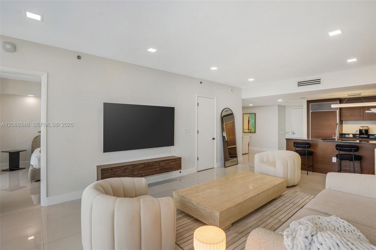 495 Brickell Ave, Unit 5005, Miami, FL 33131 Photo