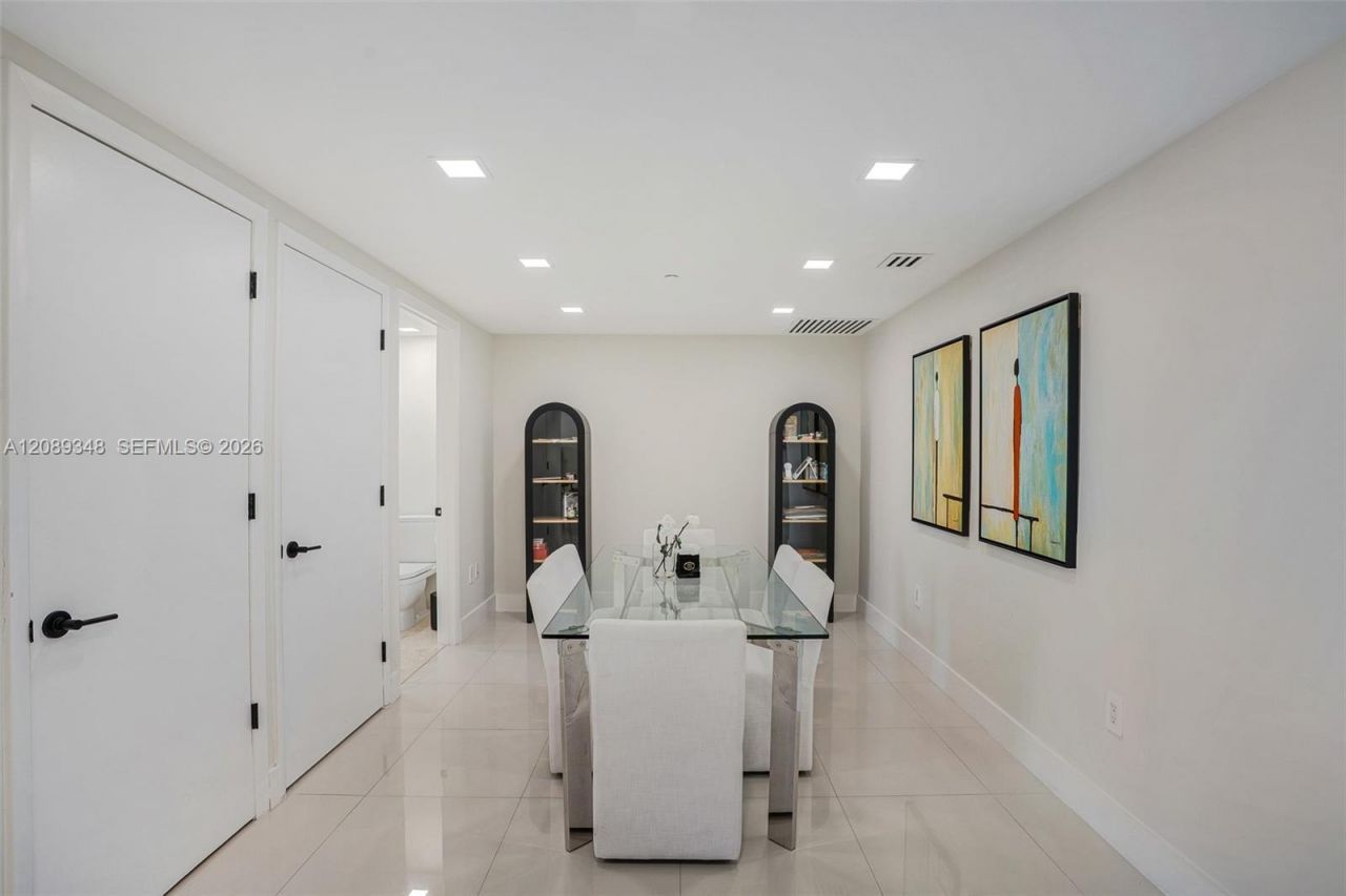 495 Brickell Ave, Unit 5005, Miami, FL 33131 Photo