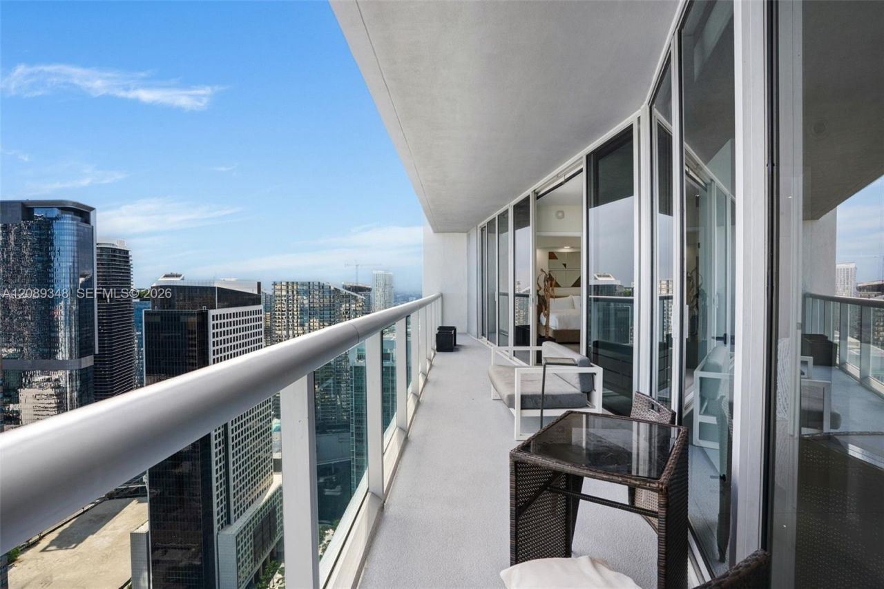 495 Brickell Ave, Unit 5005, Miami, FL 33131 Photo