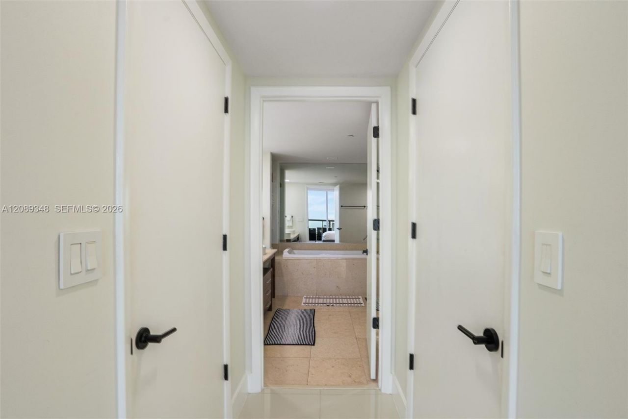 495 Brickell Ave, Unit 5005, Miami, FL 33131 Photo